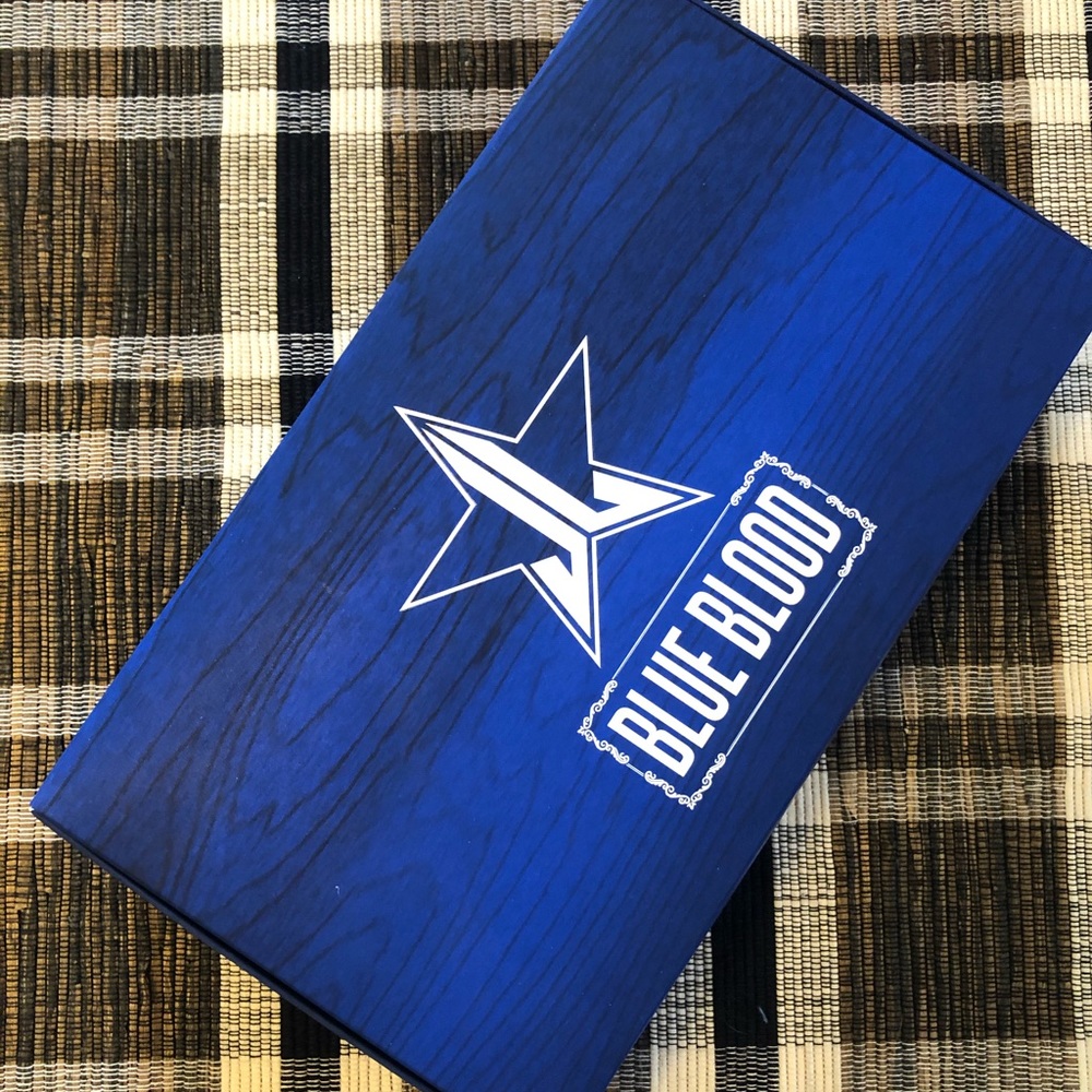 BNIB Jeffree Star Cosmetics Blue Blood Palette